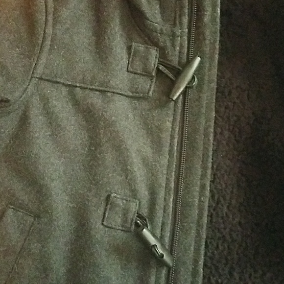 👦🏻Old Navy Toddler's Pea Coat - Picture 4 of 7